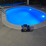 Apartment Na Moru With Pool And Sea View Sveti Petar (Zadar)