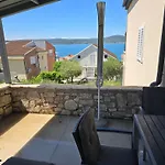 Na Moru With Pool And Sea View *