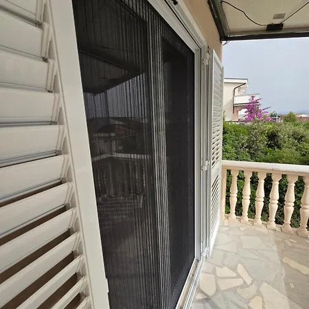 Na Moru With Pool And Sea View Apartman Sveti Petar