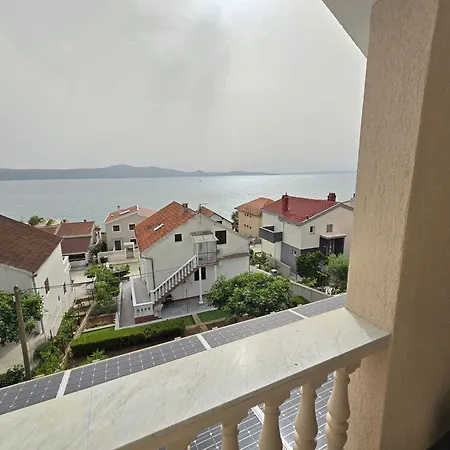 Na Moru With Pool And Sea View Sveti Petar