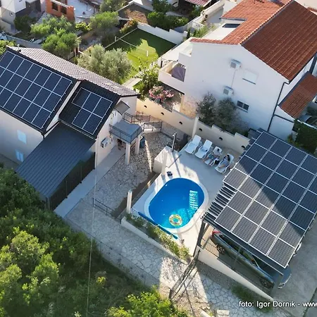 Apartman Na Moru With Pool And Sea View Sveti Petar