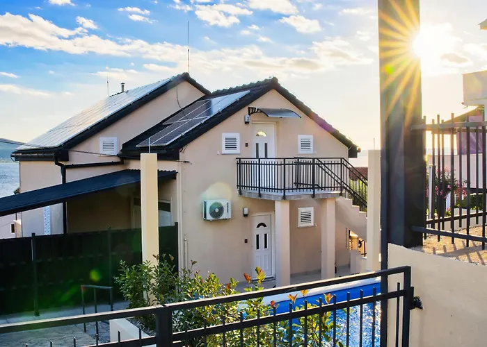 Na Moru With Pool And Sea View * سفيتي بيتار