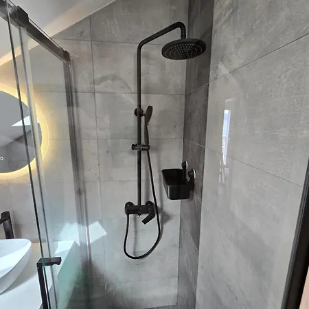 Na Moru With Pool And Sea View شقة سفيتي بيتار
