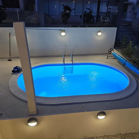 Na Moru With Pool And Sea View *