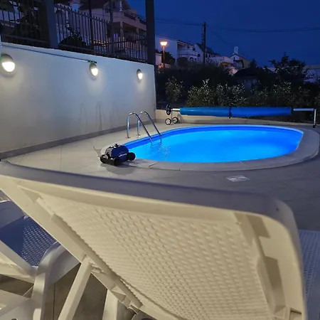Na Moru With Pool And Sea View شقة سفيتي بيتار
